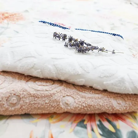 En Lisiere De Foret